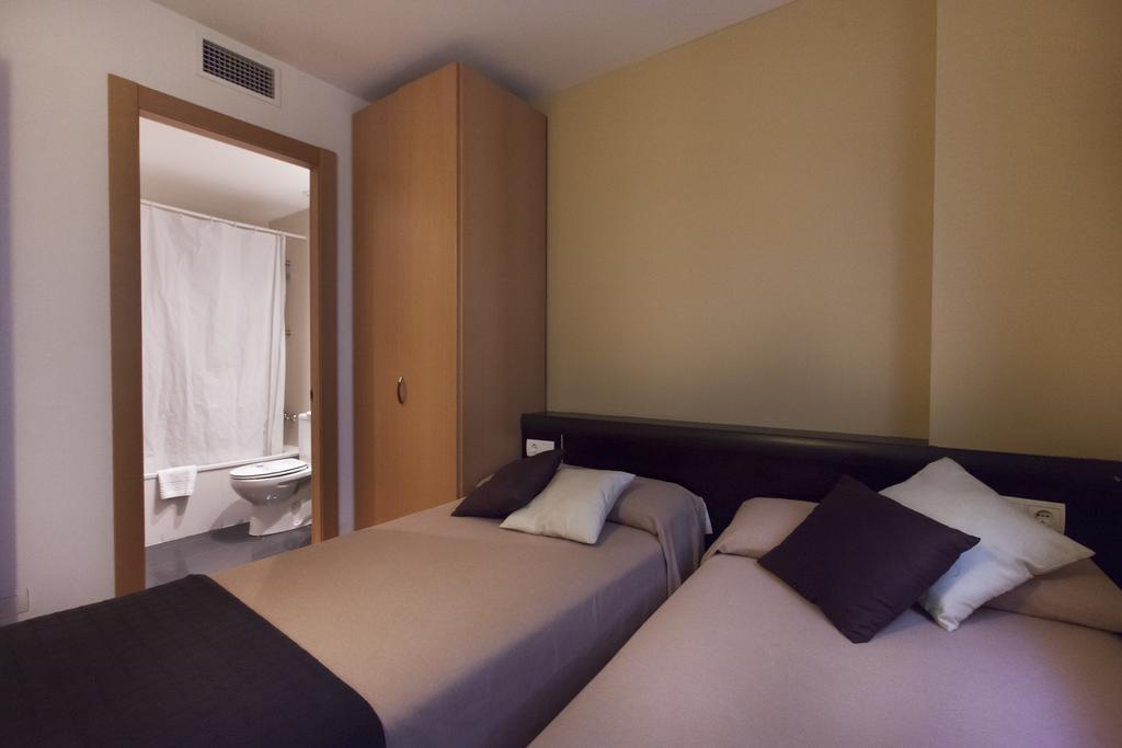 Apartaments Travessera-Parc Gueell บาร์เซโลนา ภายนอก รูปภาพ