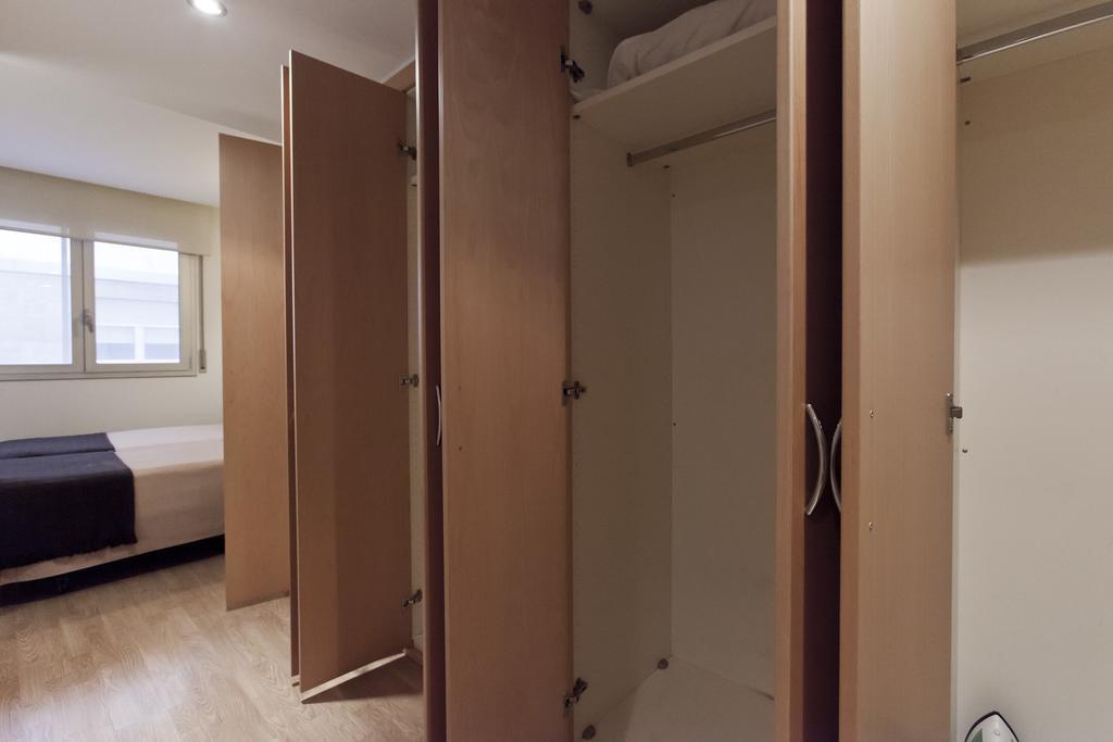 Apartaments Travessera-Parc Gueell บาร์เซโลนา ภายนอก รูปภาพ