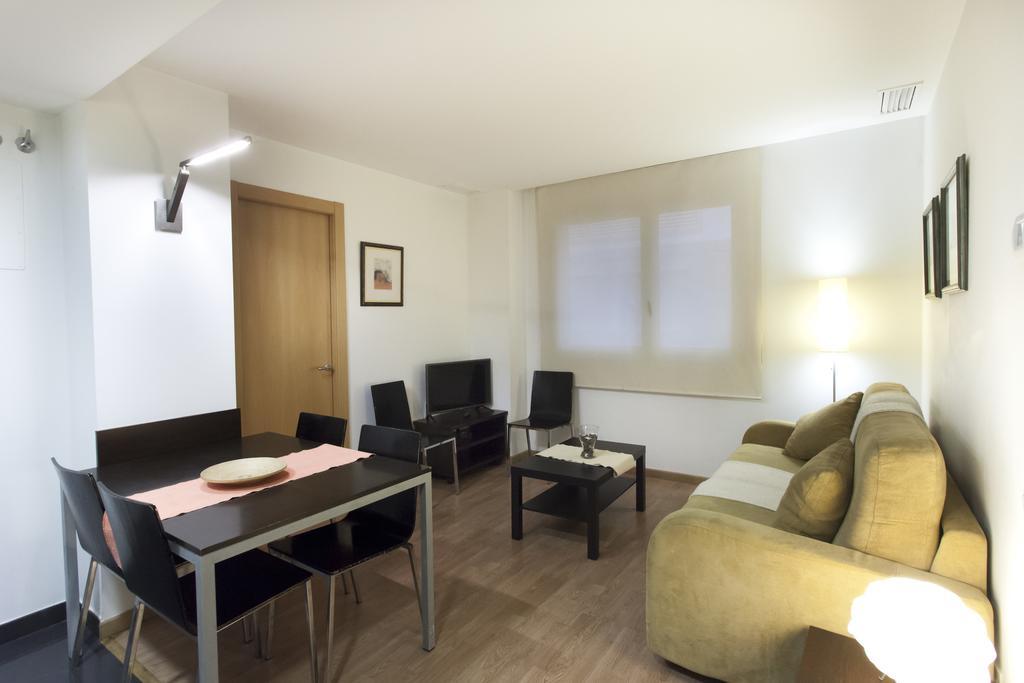 Apartaments Travessera-Parc Gueell บาร์เซโลนา ภายนอก รูปภาพ
