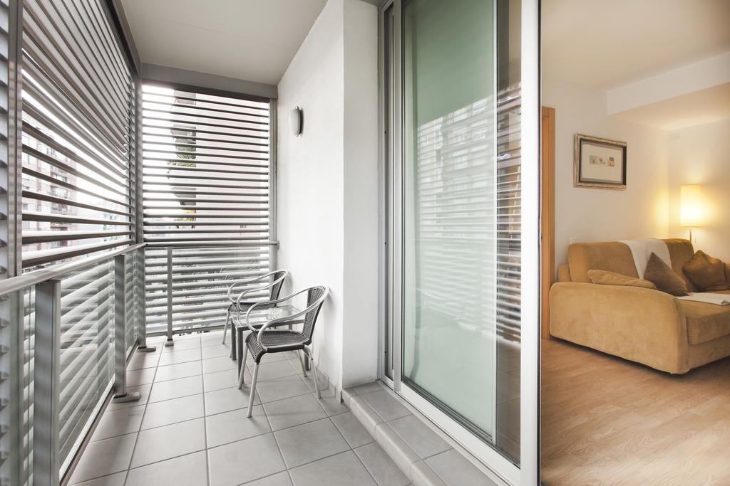 Apartaments Travessera-Parc Gueell บาร์เซโลนา ภายนอก รูปภาพ