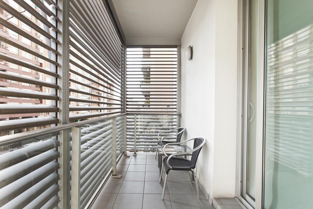 Apartaments Travessera-Parc Gueell บาร์เซโลนา ภายนอก รูปภาพ
