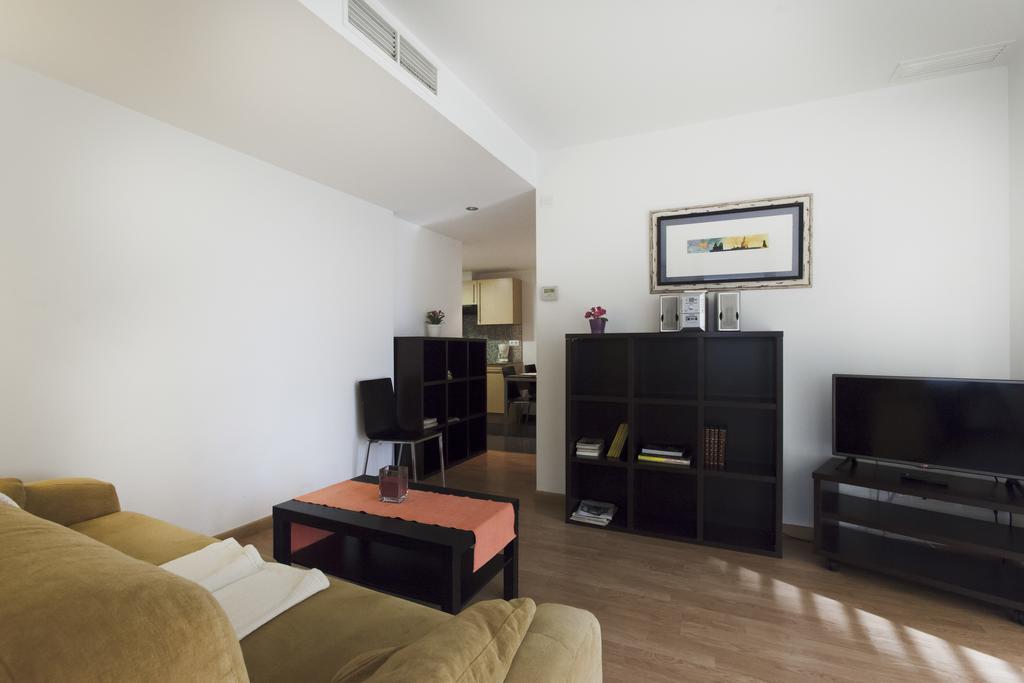 Apartaments Travessera-Parc Gueell บาร์เซโลนา ภายนอก รูปภาพ
