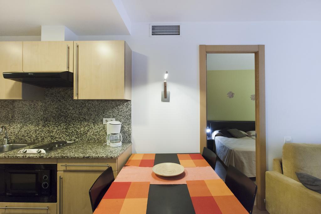 Apartaments Travessera-Parc Gueell บาร์เซโลนา ภายนอก รูปภาพ