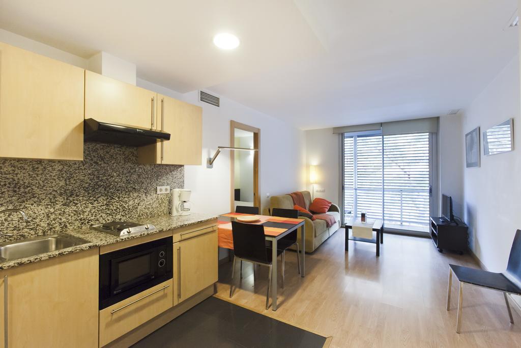 Apartaments Travessera-Parc Gueell บาร์เซโลนา ภายนอก รูปภาพ