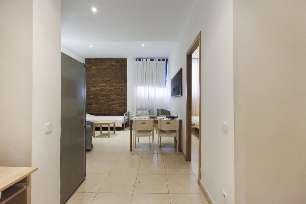 Apartaments Travessera-Parc Gueell บาร์เซโลนา ภายนอก รูปภาพ